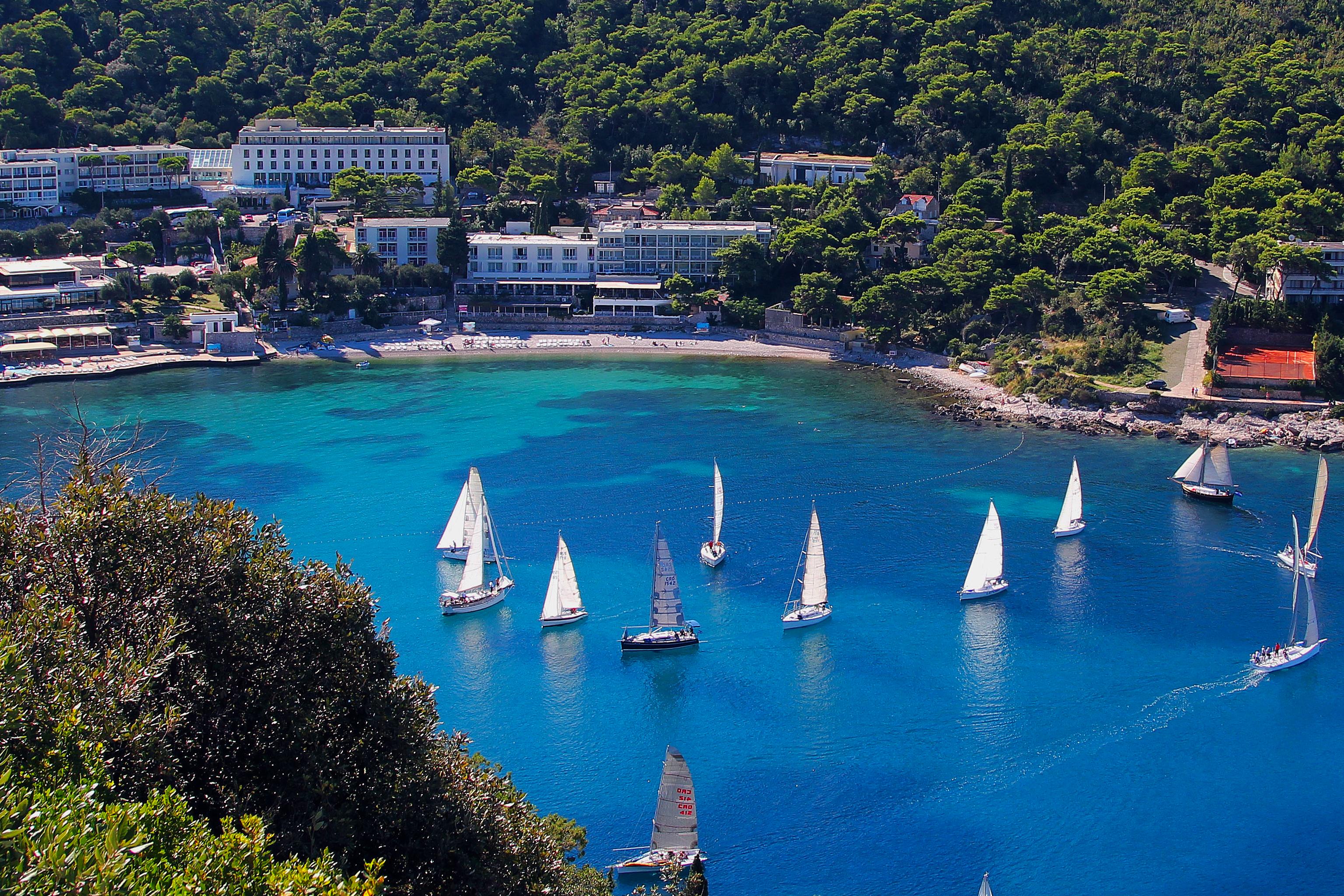 Hotel Vis 3*