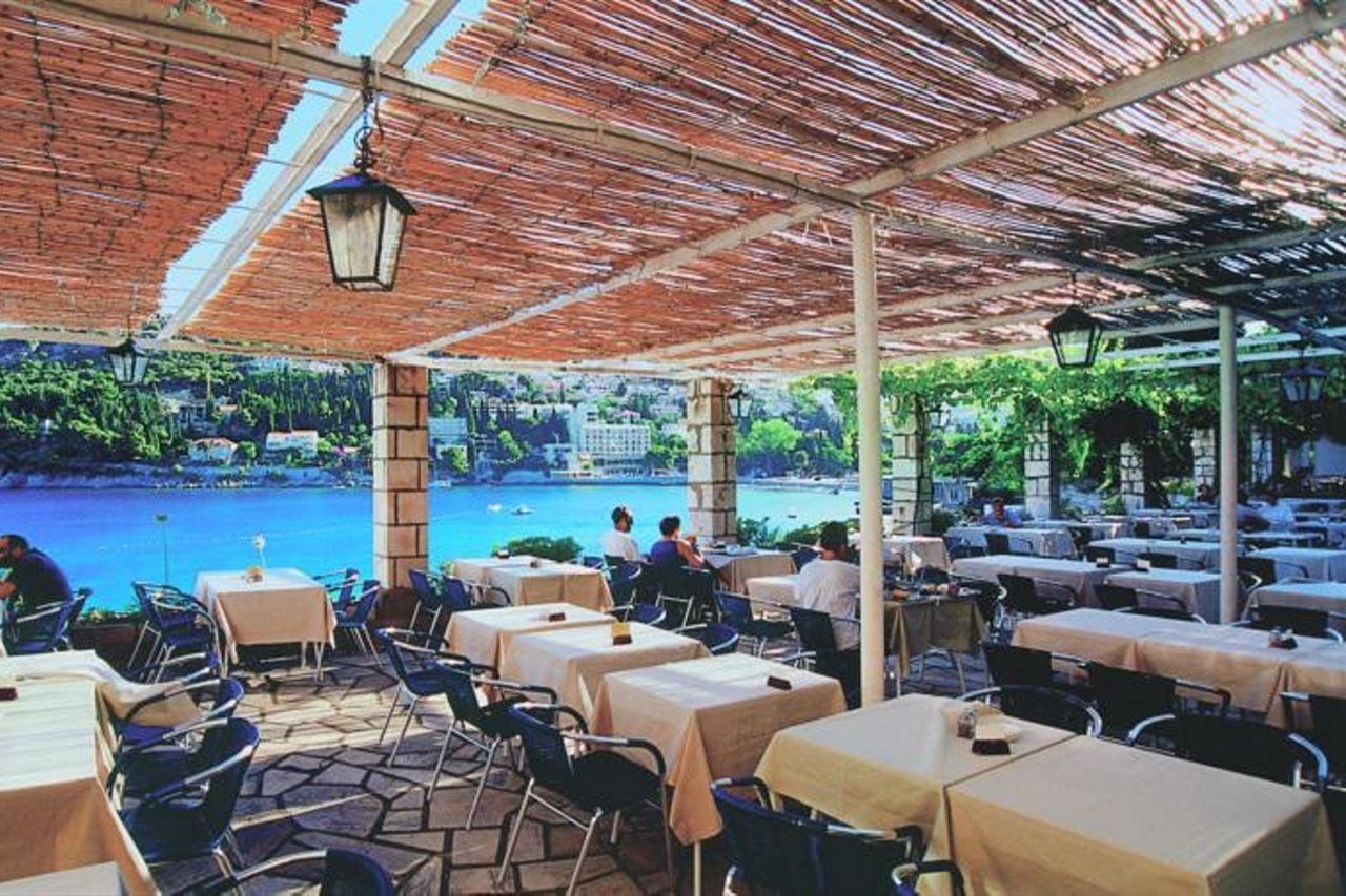 Vis Hotel